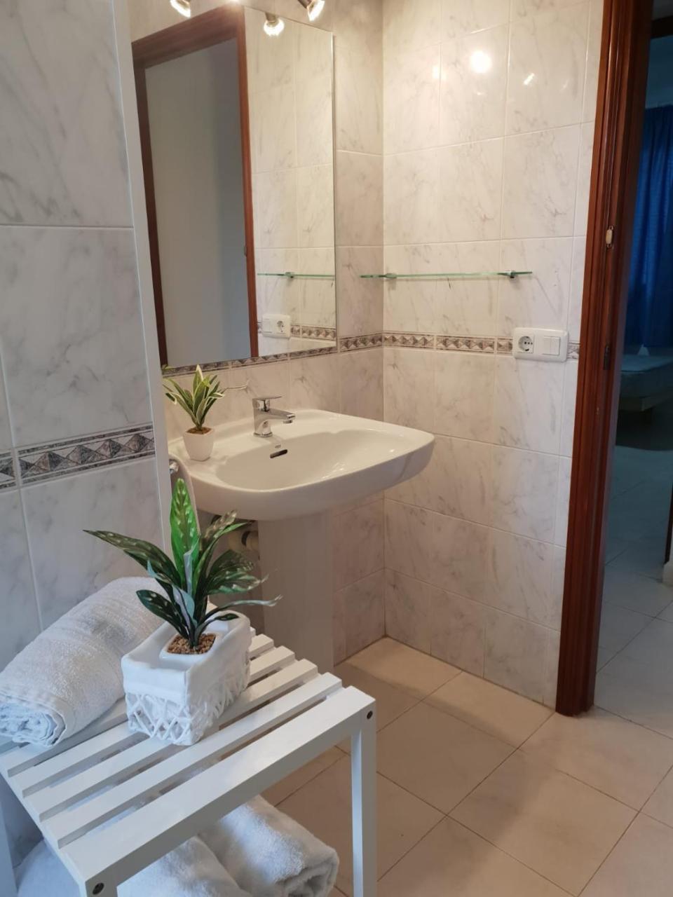 Apartamentos Delfines كالا بلانكا المظهر الخارجي الصورة